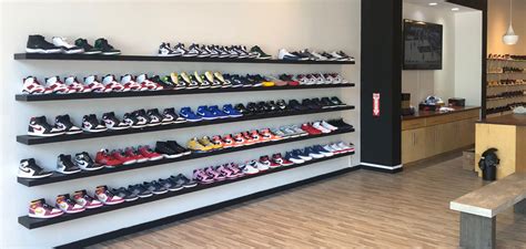 Your Flint, MI Shoe Store 